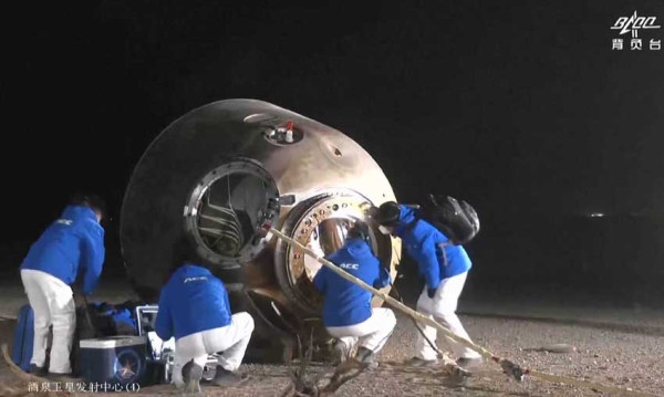 Astronot Kru Shenzhou 14 China Kembali ke Bumi, Mendarat di Gurun Gobi