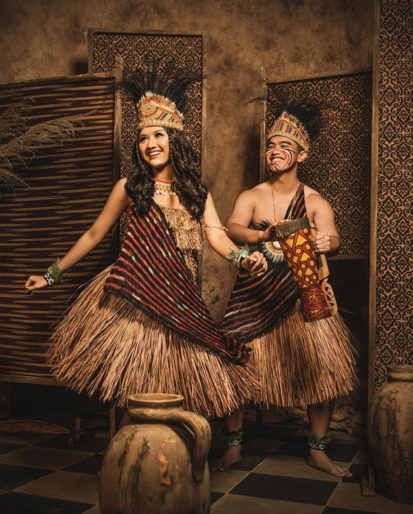 6 Baju Adat yang Dipakai saat Prewedding Pernikahan Kaesang dan Erina, dari Sabang Sampai Merauke