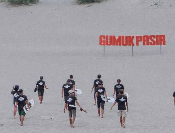 4 Spot Menarik di Gumuk Pasir Parangkusumo, Tempat Pemotretan Prewedding Kaesang-Erina