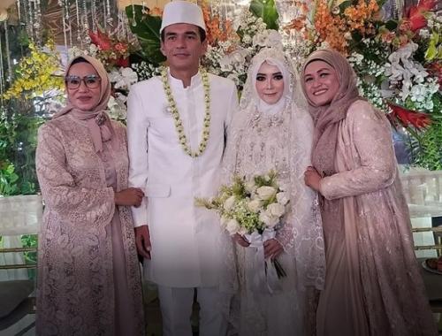 5 Artis Indonesia yang Menikah Diam-diam, Nomor 3 Dipersunting Pria Korea