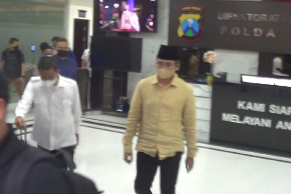 Tegang! Penampakan saat KPK Tangkap Bupati Bangkalan