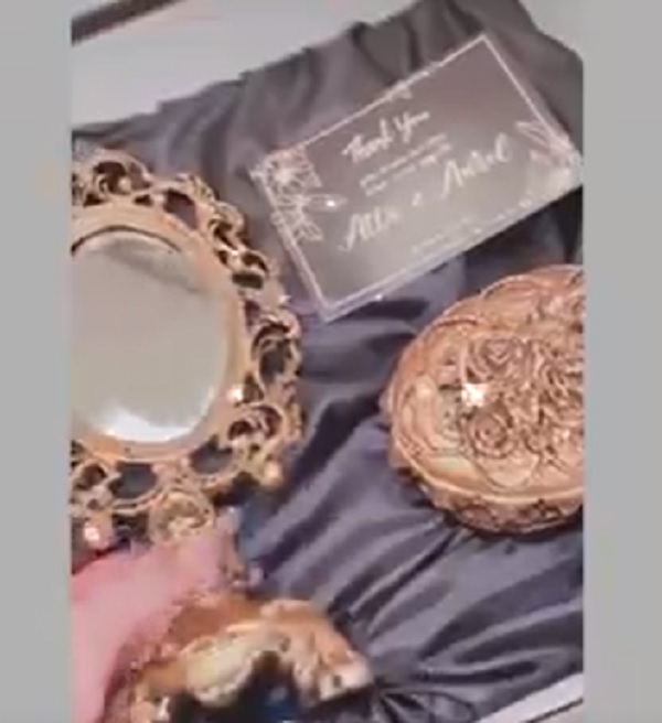 Ini Sederet Artis Indonesia yang Menggunakan Jasa Anaria Souvenir di Acara Pernikahannya