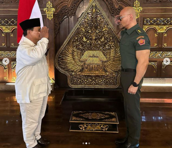 Deddy Corbuzier Mendapat Pangkat Letkol Tituler AD, Disahkan Panglima TNI