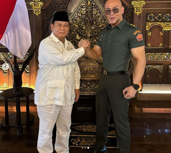 Deddy Corbuzier Mendapat Pangkat Letkol Tituler AD, Disahkan Panglima TNI