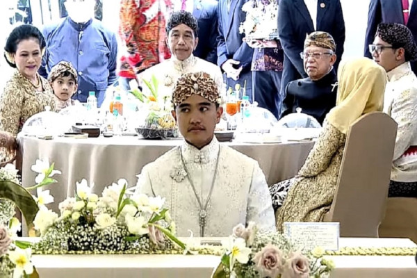 Momen Pernikahan Kaesang Pangarep dan Erina Gudono yang Kental Adat Jawa