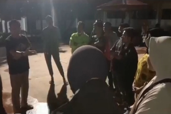 Brutal! Aksi Geng Motor Bersenjata Tajam Resahkan Warga Asahan
