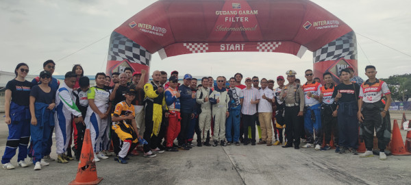 Jababeka dan Pangarang Racing Team Sukses Gelar 3 in 1 Autosport Championship