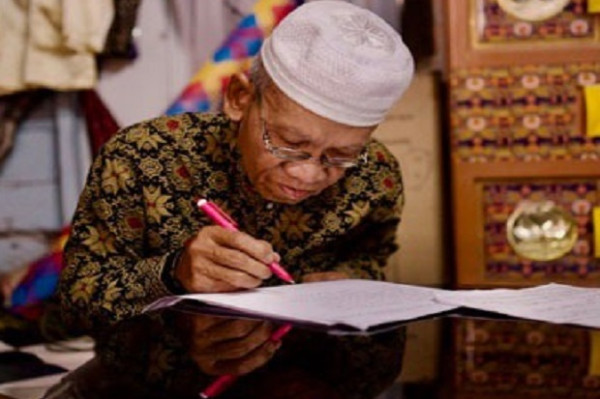 Upaya Sang Maestro Wariskan Senandung Jolo pada Generasi Penerus