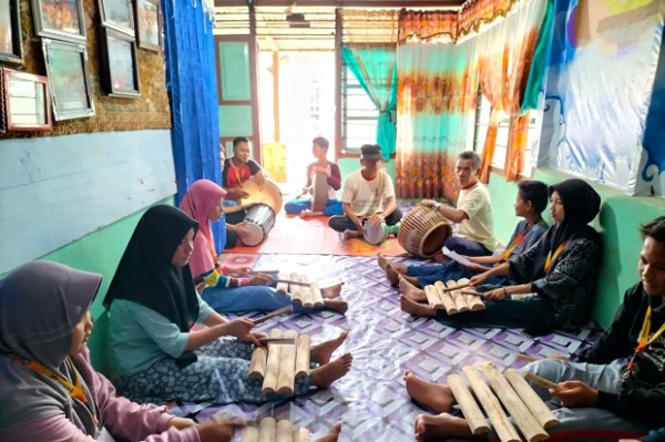 Upaya Sang Maestro Wariskan Senandung Jolo pada Generasi Penerus