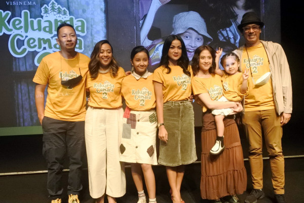 7 Film Sukses yang Dibintangi Member JKT48, Lengkap di Berbagai Genre