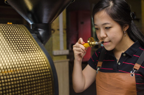 Evani Jesslyn Lakukan Kurasi Kopi Terbaik Nusantara Melalui Strada Coffee