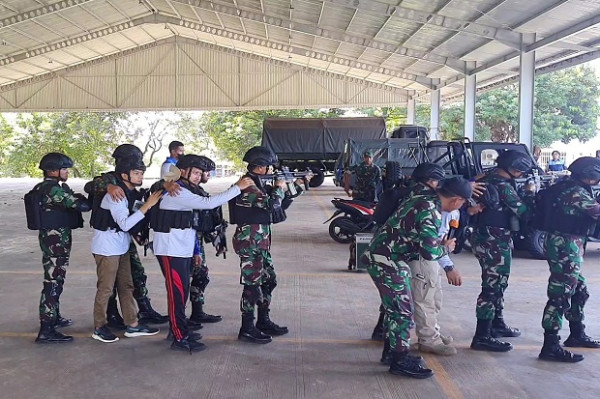 Dispenau Ajak Jurnalis Latihan Peliputan Perang Kota di Wing I Kopasgat