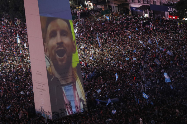 Lautan Manusia di Buenos Aires Rayakan Sukses Argentina Juara Piala Dunia 2022