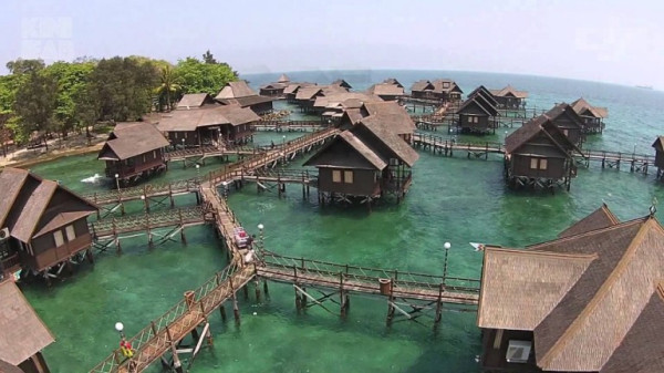 10 Pulau Kecil di Indonesia yang Cocok untuk Healing, Nomor 8 Bisa Dijadikan Lokasi Kemah