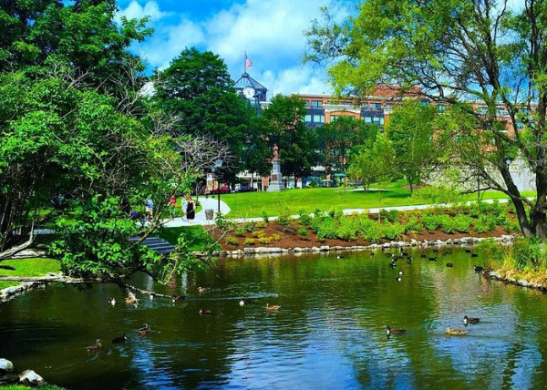 5 Tempat Healing Paling Populer di Dunia, Nomor Terakhir Air Danaunya Sering Berubah Warna