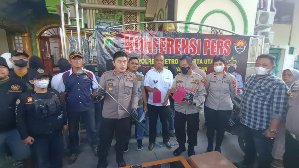 Hendak Bikin Onar, Belasan Remaja Terpojok di Gang Usai Dikepung Warga dan Polisi