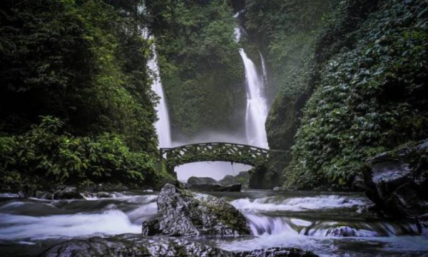 10 Rekomendasi Tempat Liburan di Sulawesi Utara, Nomor 8 Udara Pegunungannya Segar Banget