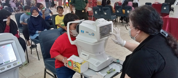 MNC Peduli dan Essilor Gelar Pemeriksaan Mata Gratis, Kasrem 051/WKT: Semoga Semakin Banyak Masyarakat Terbantu