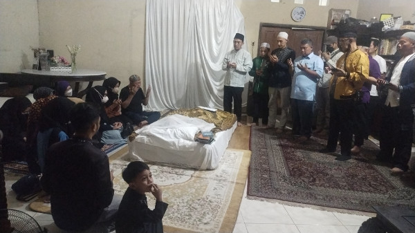 Suasana Rumah Duka Aminah Cendrakasih Ramai Dikunjungi Pelayat