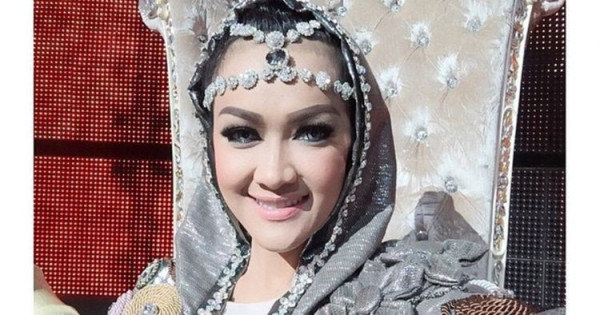 4 Artis Indonesia yang Terkena Kanker Serviks, Nomor 3 Sempat Pasrah dengan Kondisinya
