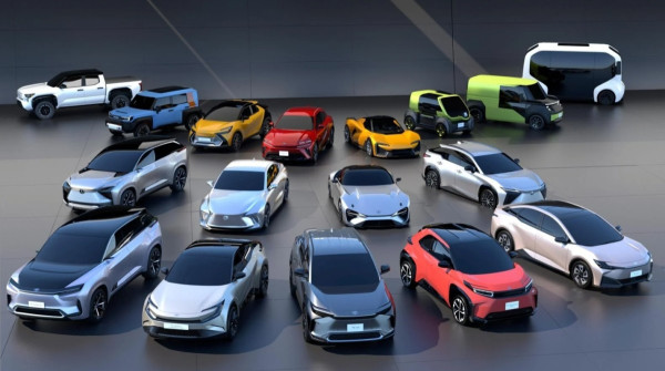 Cucu Pendiri Toyota Klaim Mayoritas Perusahaan Otomotif Tak Berani Jujur Soal Mobil Listrik