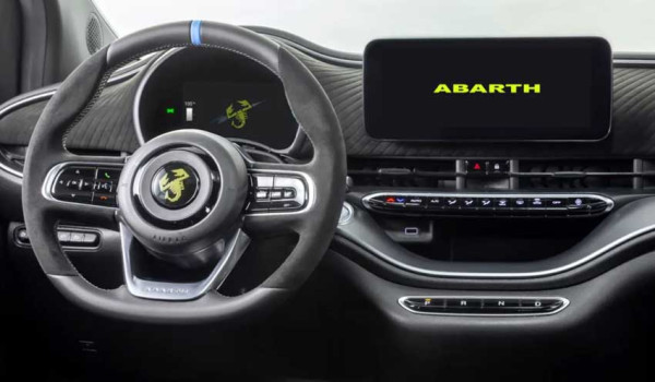 Abarth Luncurkan Hot Hatch 500e Baru, Tawarkan Daya Jangkau 250 Km