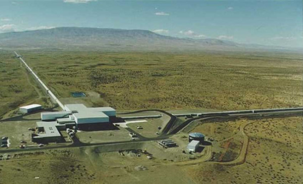 Ilmuwan Gunakan Laser Terbesar di Dunia LIGO untuk Deteksi Alien