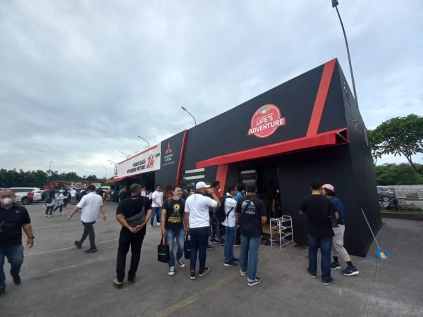 Mitsubishi Buka Posko Siaga 24 Jam Nataru, Siap Layani Mobil Lama