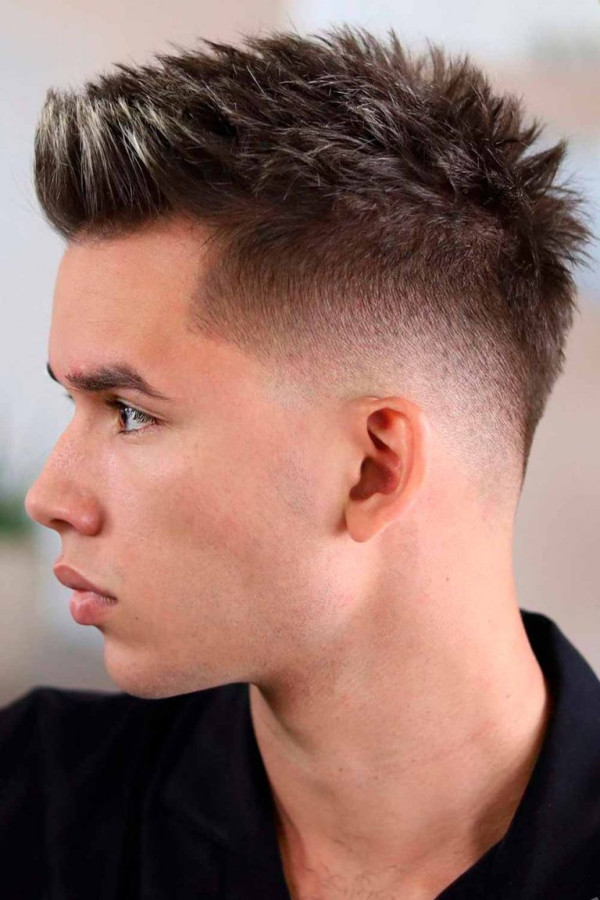 7 Tren Potongan Rambut Pria, Cocok untuk Tampilan Kuliah atau Kerja