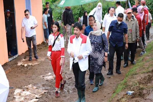 Dengan Mata Berkca-Kaca, Kepala BPIP Ajak Masyarakat Cianjur Bangkit
