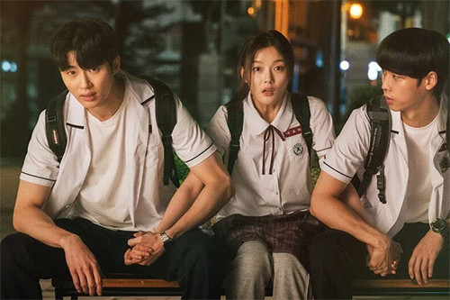 5 Film Korea yang Cocok Ditonton di Malam Tahun Baru, Nomor 4 Mengandung Plot Twist