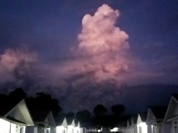 5 Gunung di Indonesia Meletus 2022, Semeru Paling Dahsyat