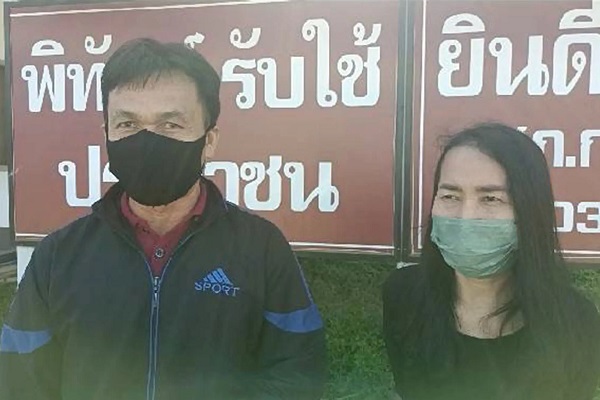 Sopir Ini Lupa Angkut Lagi Istri yang Buang Air Kecil, Memaksanya Jalan 20 Km