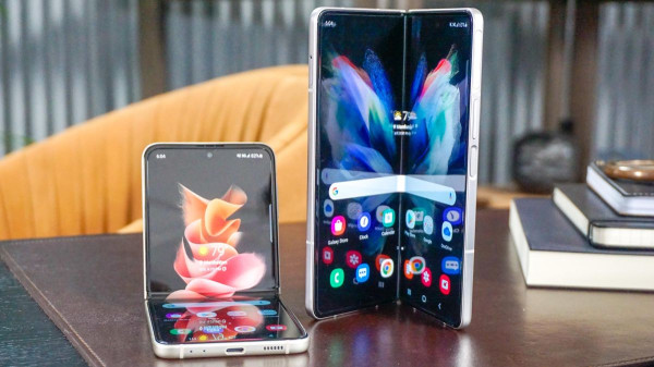 Apple Siapkan Pembunuh Ponsel Lipat Samsung di 2025