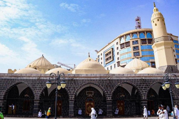 4 Masjid yang Ada di Sekitar Masjid Nabawi