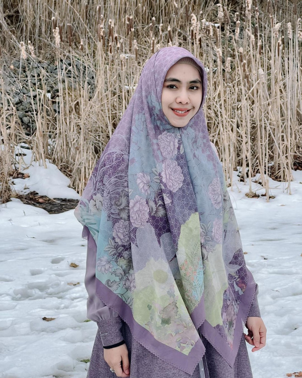 4 Artis Indonesia yang Dikaruniai Anak Spesial, Berjuang demi Kesembuhan Buah Hati