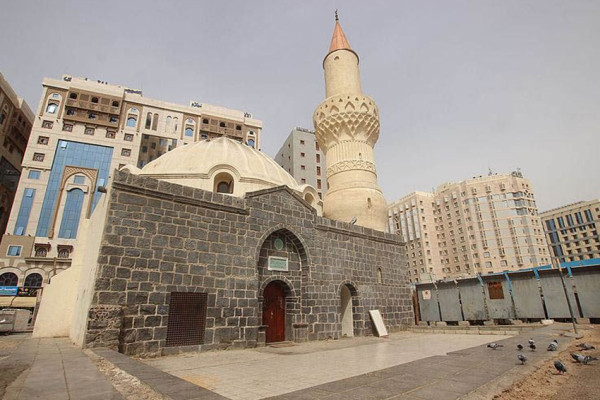 4 Masjid yang Ada di Sekitar Masjid Nabawi