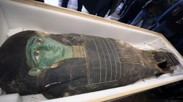 Amerika Kembalikan Peti Mati Hijau Misterius yang Dicuri dari Mesir