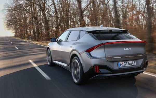 Mobil Listrik Ini Lebih Cepat dari Lamborghini, Harganya Sangat Terjangkau