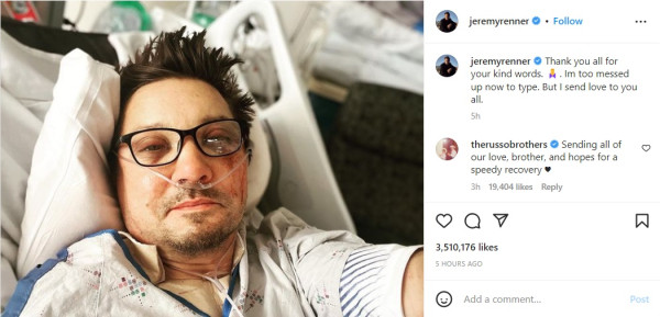 Jeremy Renner Unggah Foto usai Kecelakaan, Begini Kondisinya