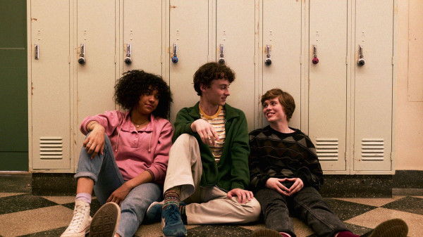 10 Serial Netflix yang Dibatalkan meski Baru 1 Season, Ada 1899