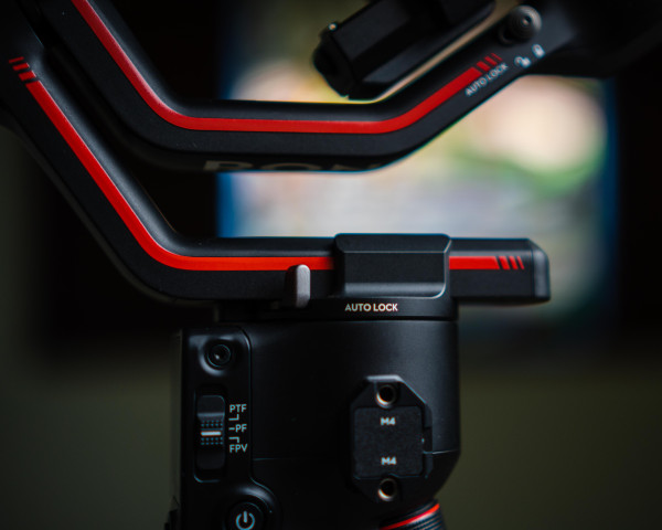 Review DJI RS 3 Pro, Gimbal untuk Videografer Profesional Terbaik?