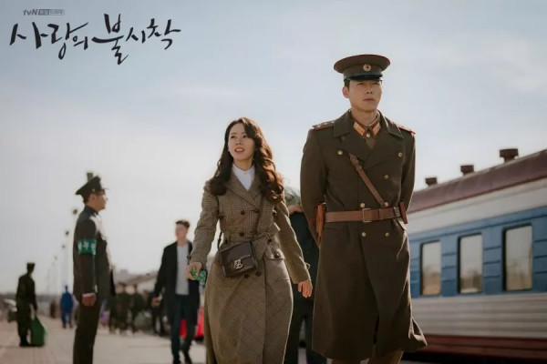 5 Pasangan Drama Korea yang Bikin Penonton Baper, Nomor 2 Cinlok hingga Menikah