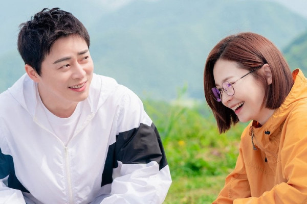 5 Pasangan Drama Korea yang Bikin Penonton Baper, Nomor 2 Cinlok hingga Menikah