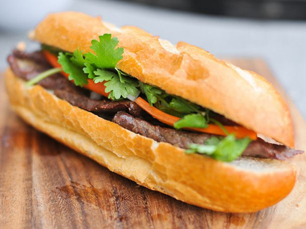 5 Makanan Khas Vietnam yang Cocok untuk Lidah Orang Indonesia