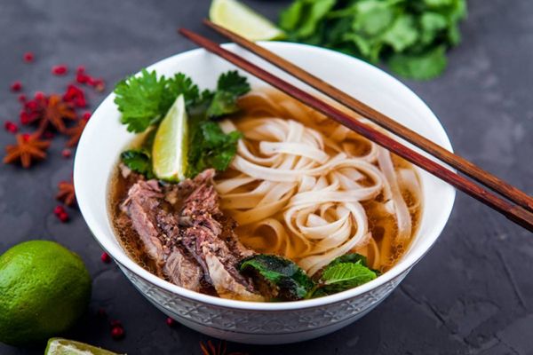 5 Makanan Khas Vietnam yang Cocok untuk Lidah Orang Indonesia