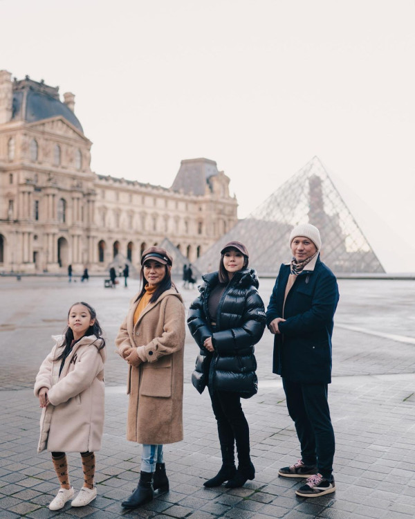 6 Momen Kebersamaan Gisel, Gading dan Gempi di Paris, Warganet Doakan Bersatu Lagi