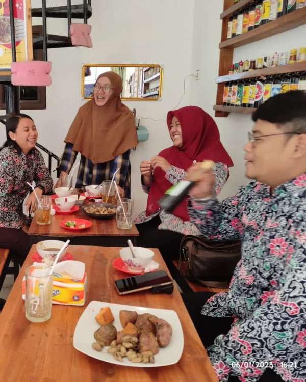 Mak Bawon Hadirkan Soto Tauco Pertama di Mojokerto, Wajib Dicoba!