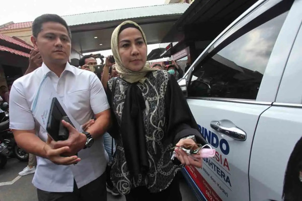 4 Artis Indonesia yang Berani Lapor Polisi setelah Alami KDRT dari Suami, Terbaru Venna Melinda