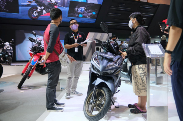 5 Rekomendasi Motor Matik Paling irit, Bisa Jadi Referensi di 2023